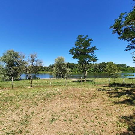 Camping Onlycamp Le Port Saint-Benoît-sur-Loire Extérieur photo