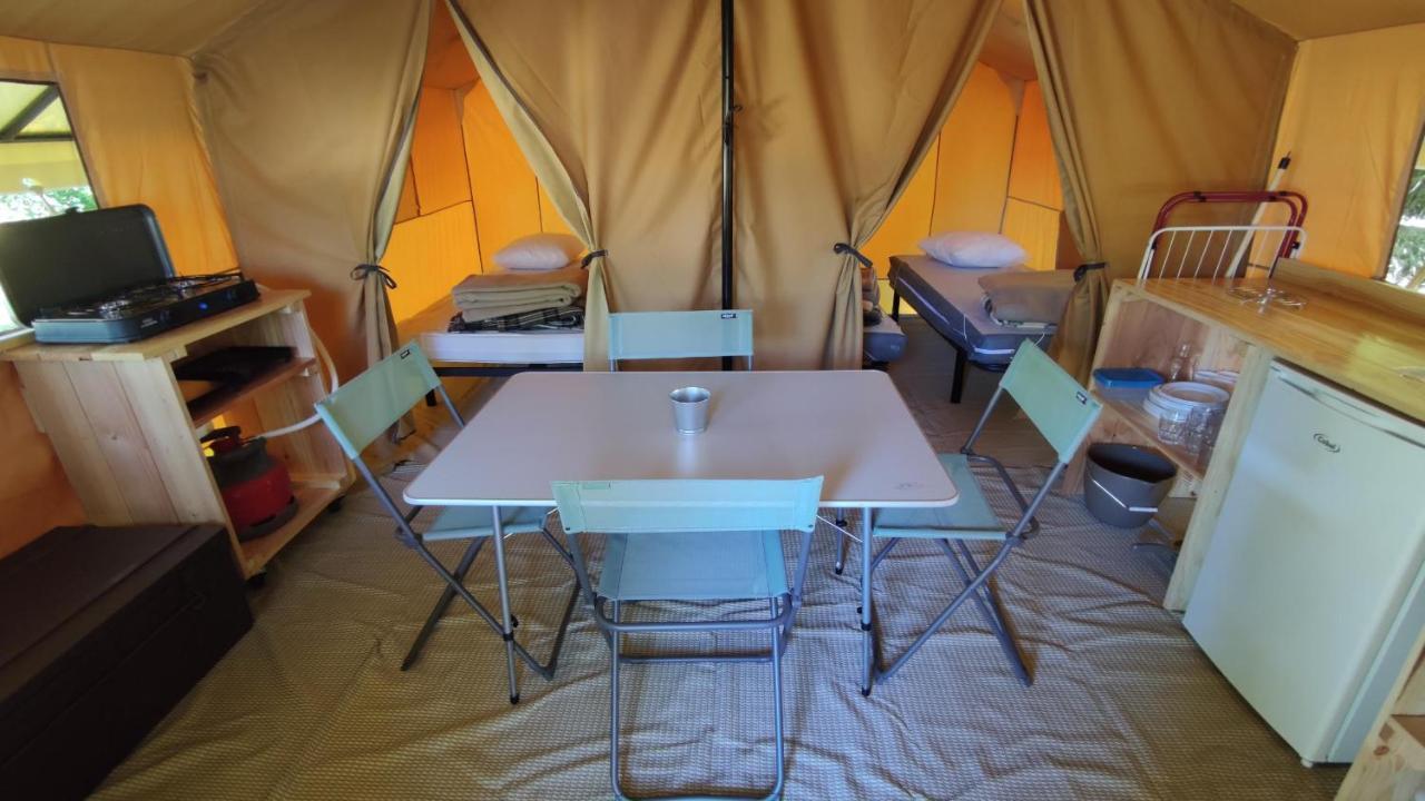 Camping Onlycamp Le Port Saint-Benoît-sur-Loire Extérieur photo